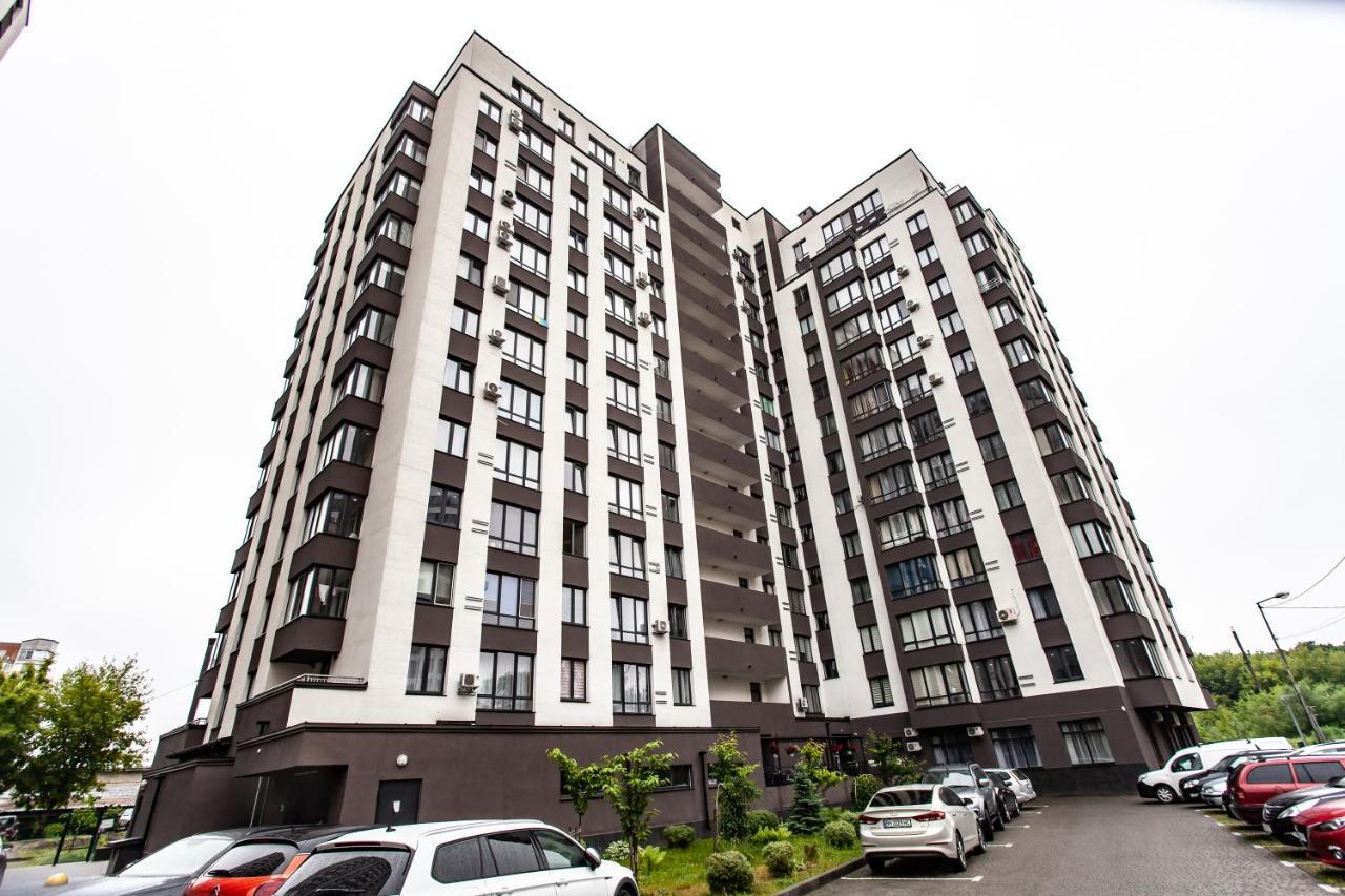 Vip Apartments Lviv Extérieur photo